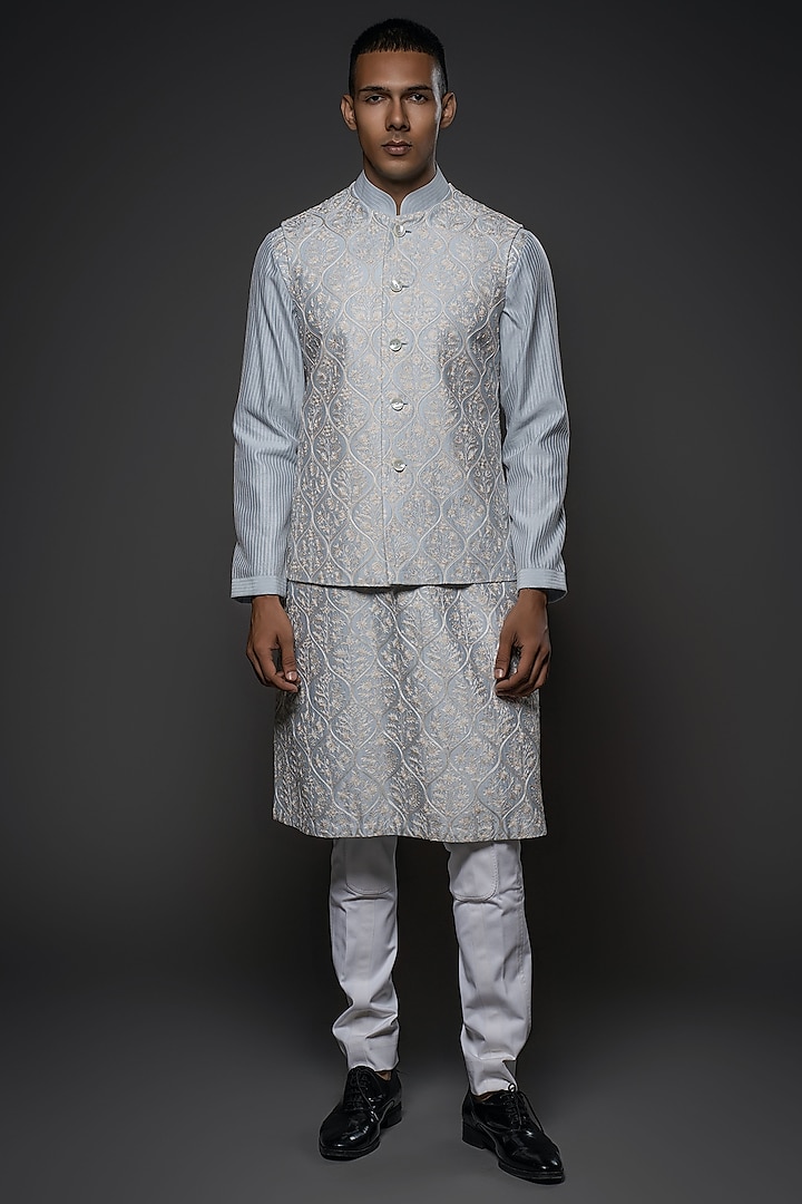 Powder Blue Chanderi Silk Resham Hand Embroidered Bundi Jacket Set by Rohit Bal Men at Pernia's Pop Up Shop