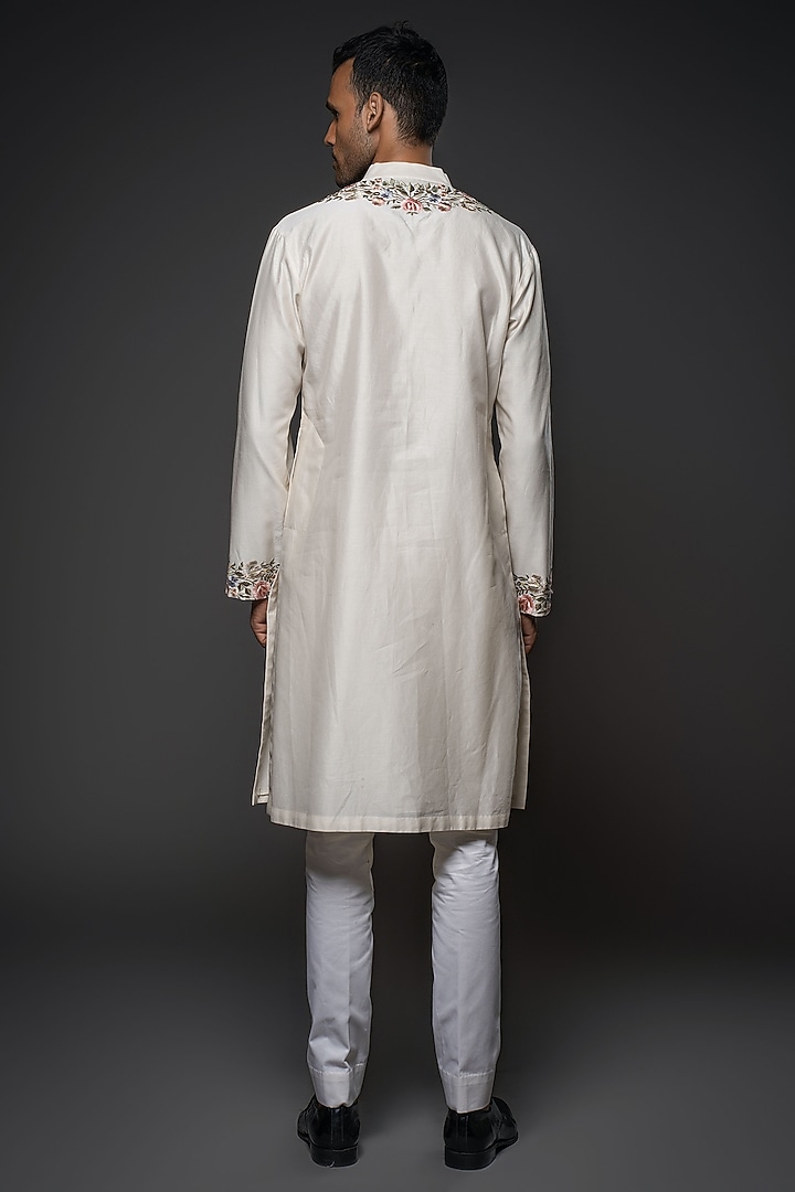 Ivory Chanderi Silk Resham Hand Embroidered Kurta Set by Rohit Bal Men at Pernia's Pop Up Shop