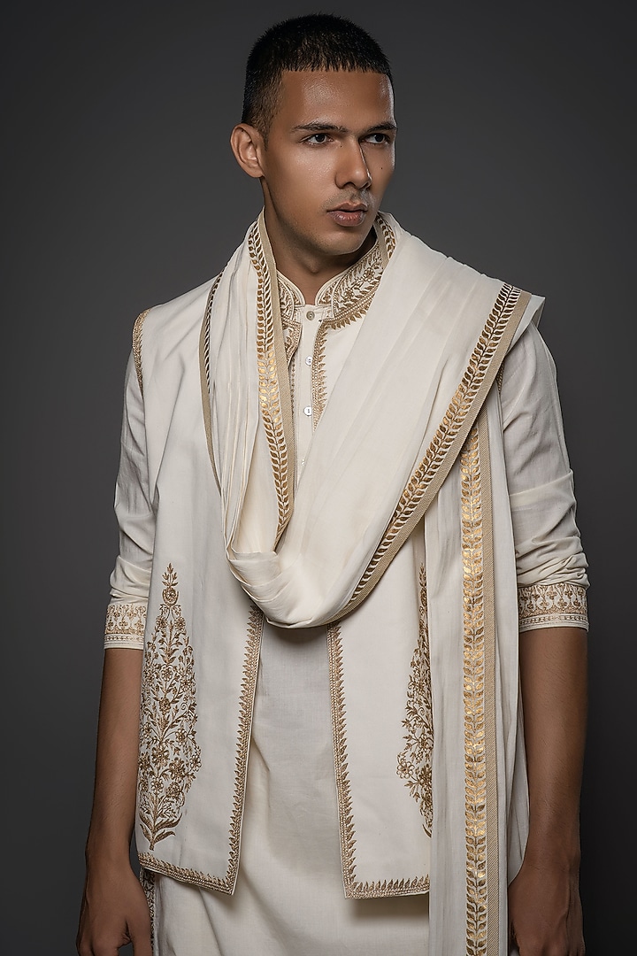Ivory Chanderi Silk Foil Printed Bundi Jacket Set by Rohit Bal Men at Pernia's Pop Up Shop