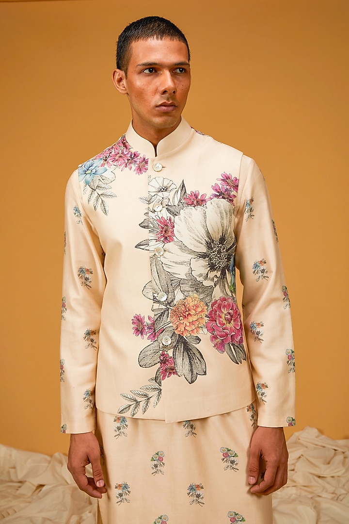 Ivory Chanderi Digital Printed Bundi Jacket Set by Rohit Bal Men at Pernia's Pop Up Shop