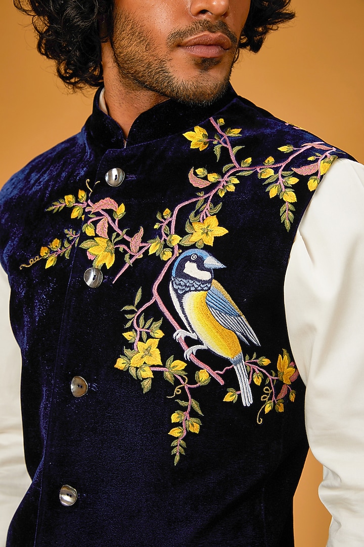 Black Velvet Resham Embroidered Bundi Jacket by Rohit Bal Men at Pernia's Pop Up Shop