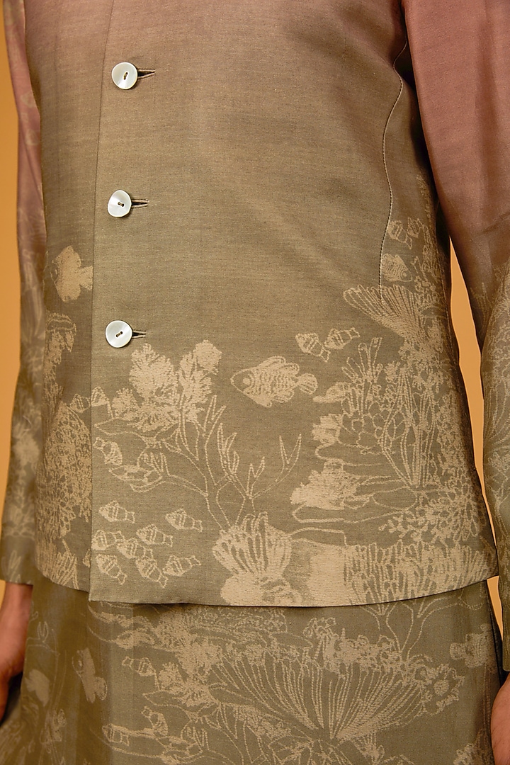 Sea Green Chanderi Digital Printed Bundi Jacket Set by Rohit Bal Men at Pernia's Pop Up Shop