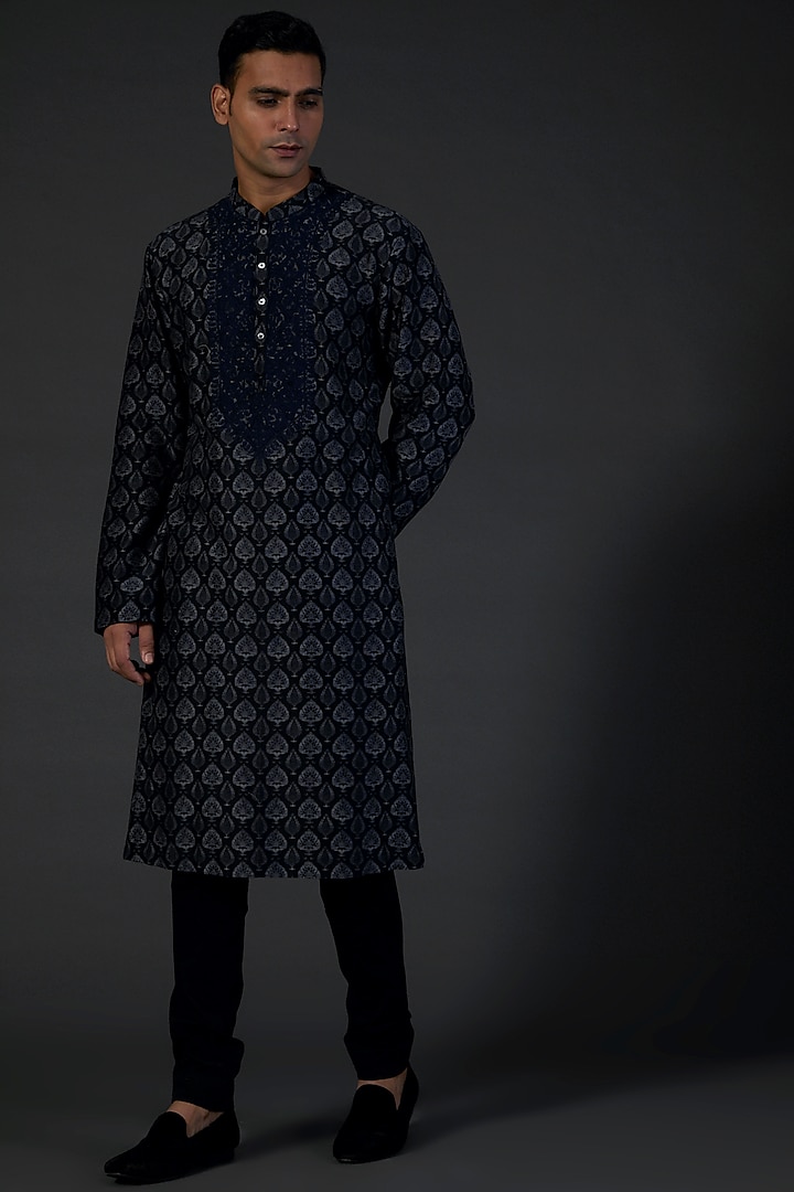 Black Digital Printed Kurta Set by Rohit Bal Men at Pernia's Pop Up Shop