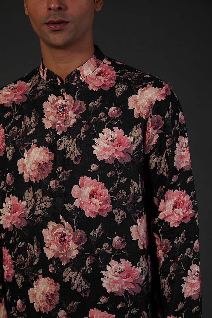 Black Linen Floral Digital Printed Kurta Set by Rohit Bal Men at Pernia's Pop Up Shop