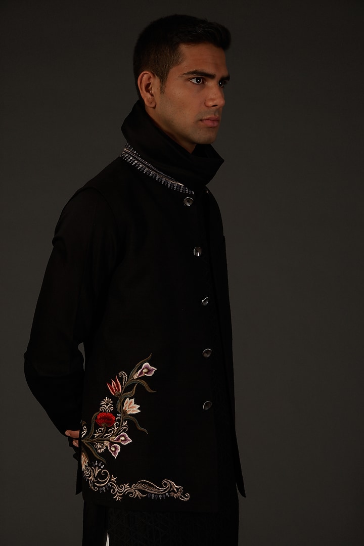 Black Matka Silk Floral Embroidered Bundi Jacket by Rohit Bal Men at Pernia's Pop Up Shop