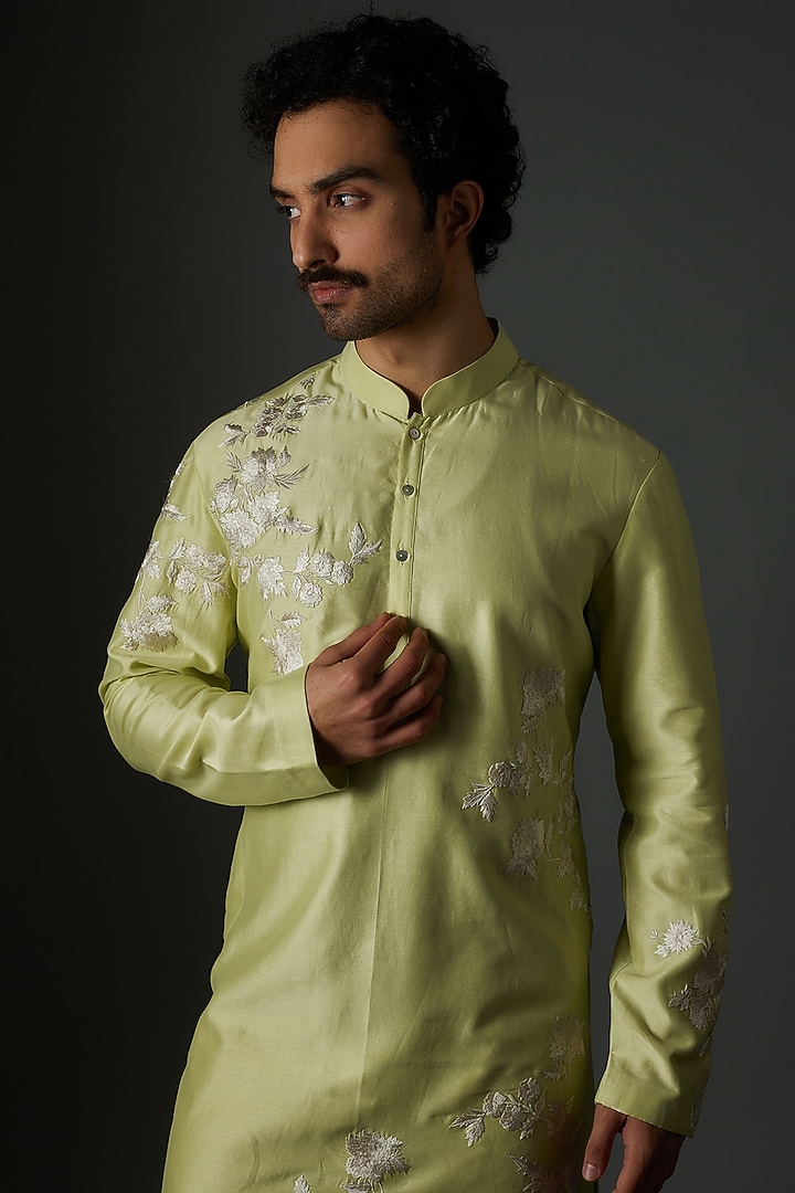 Mint Green Chanderi Silk Resham Embroidered Kurta Set by Rohit Bal Men at Pernia's Pop Up Shop