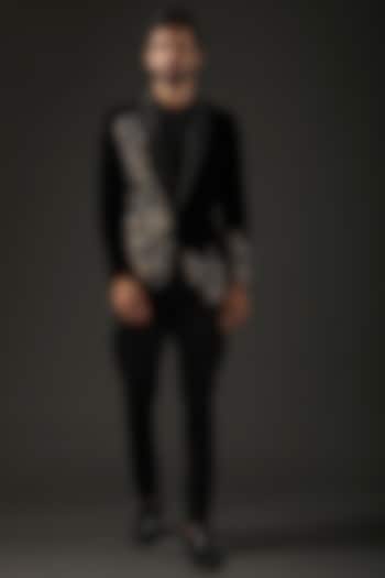 Black Embroidered Tuxedo Jacket by Rohit Bal Men at Pernia's Pop Up Shop