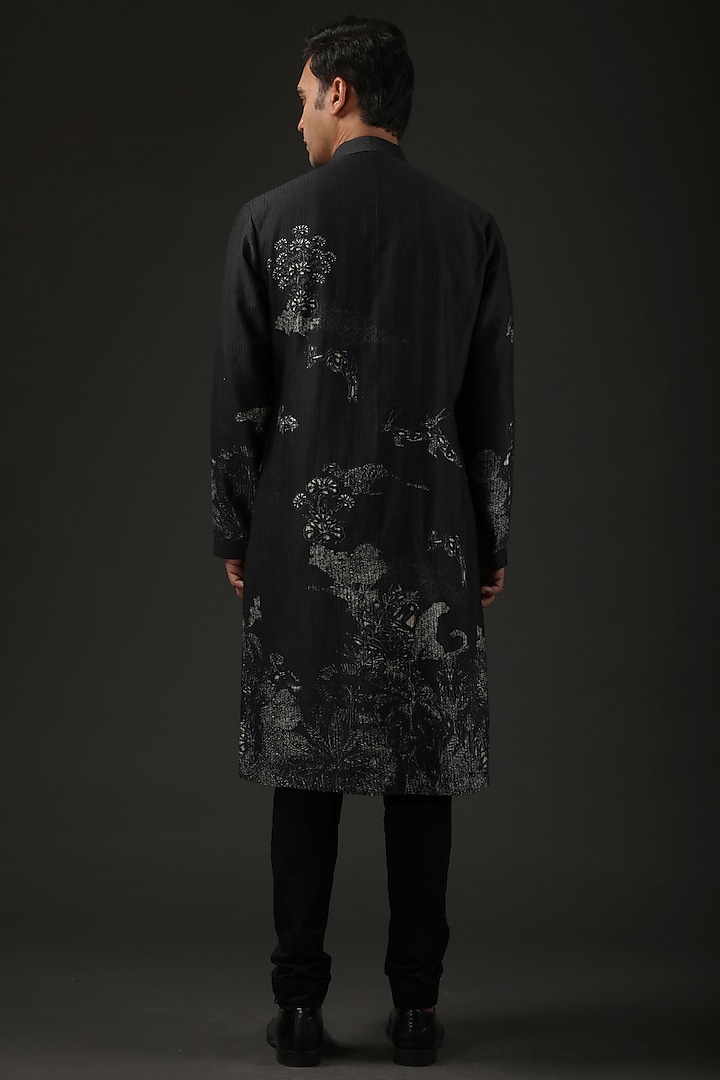 Black Chanderi Digital Printed Kurta Set by Rohit Bal Men at Pernia's Pop Up Shop