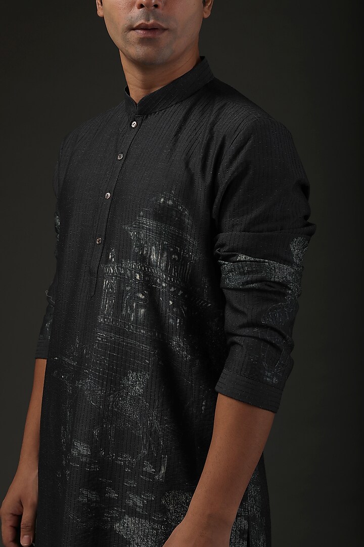 Black Chanderi Embroidered & Printed Kurta Set by Rohit Bal Men at Pernia's Pop Up Shop