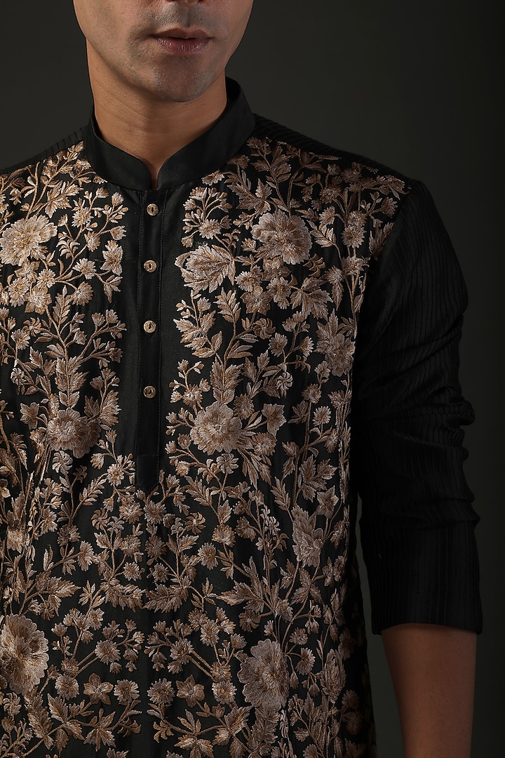 Black Chanderi Silk Resham Embroidered Kurta Set by Rohit Bal Men at Pernia's Pop Up Shop