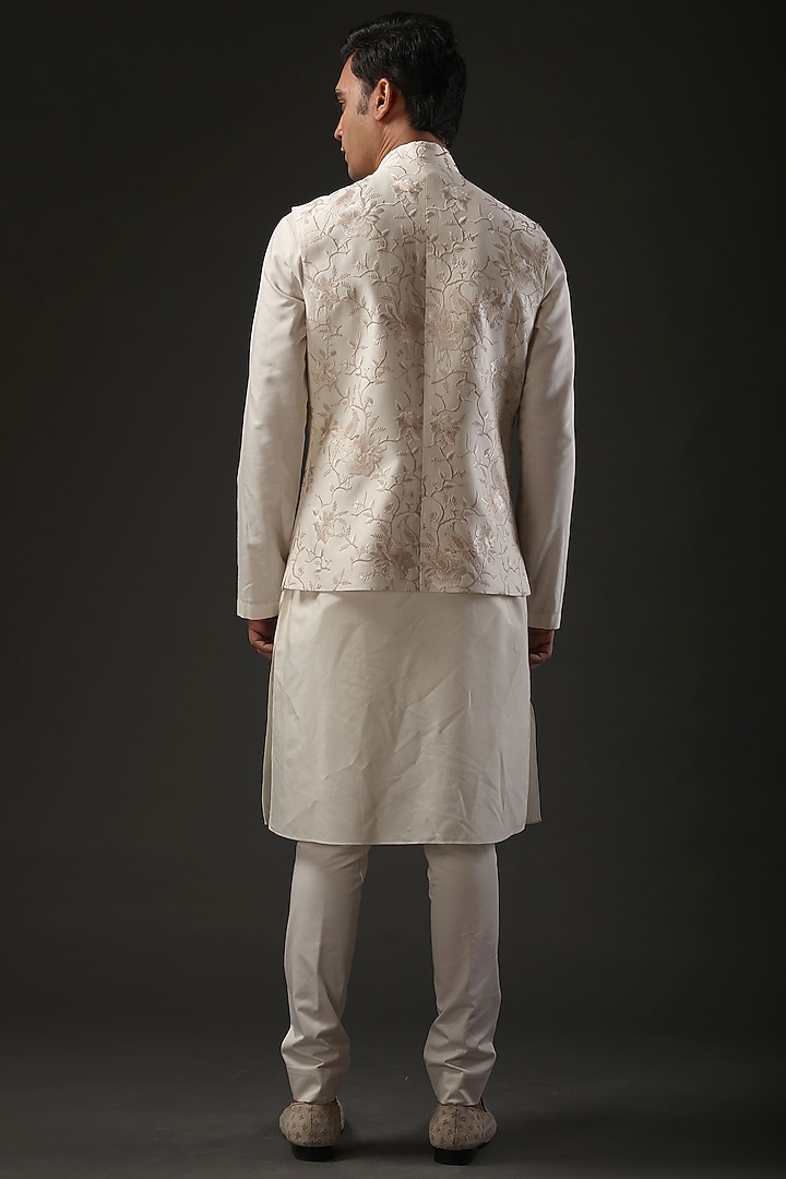 Ivory Chanderi Resham Embroidered Nehru Jacket by Rohit Bal Men at Pernia's Pop Up Shop