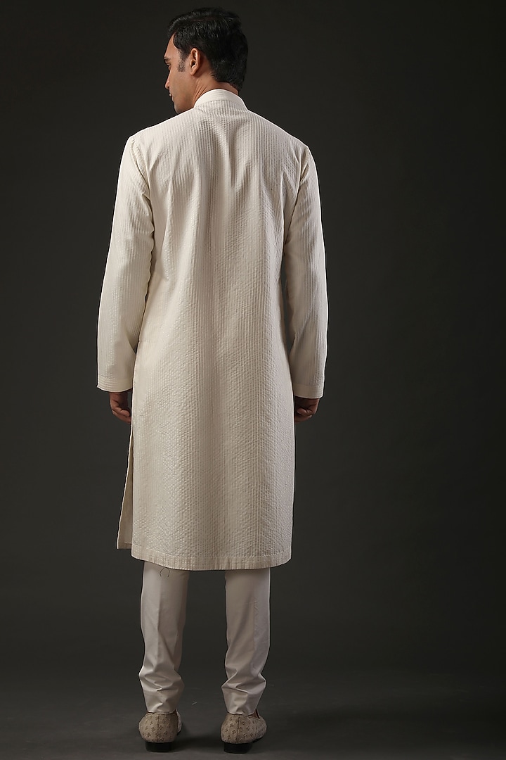 Ivory Chanderi Silk Resham Embroidered Kurta Set by Rohit Bal Men at Pernia's Pop Up Shop