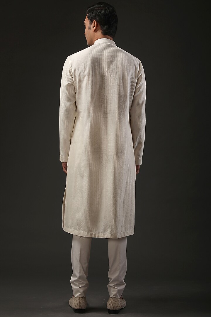 Ivory Chanderi Silk Resham Embroidered Kurta Set by Rohit Bal Men at Pernia's Pop Up Shop