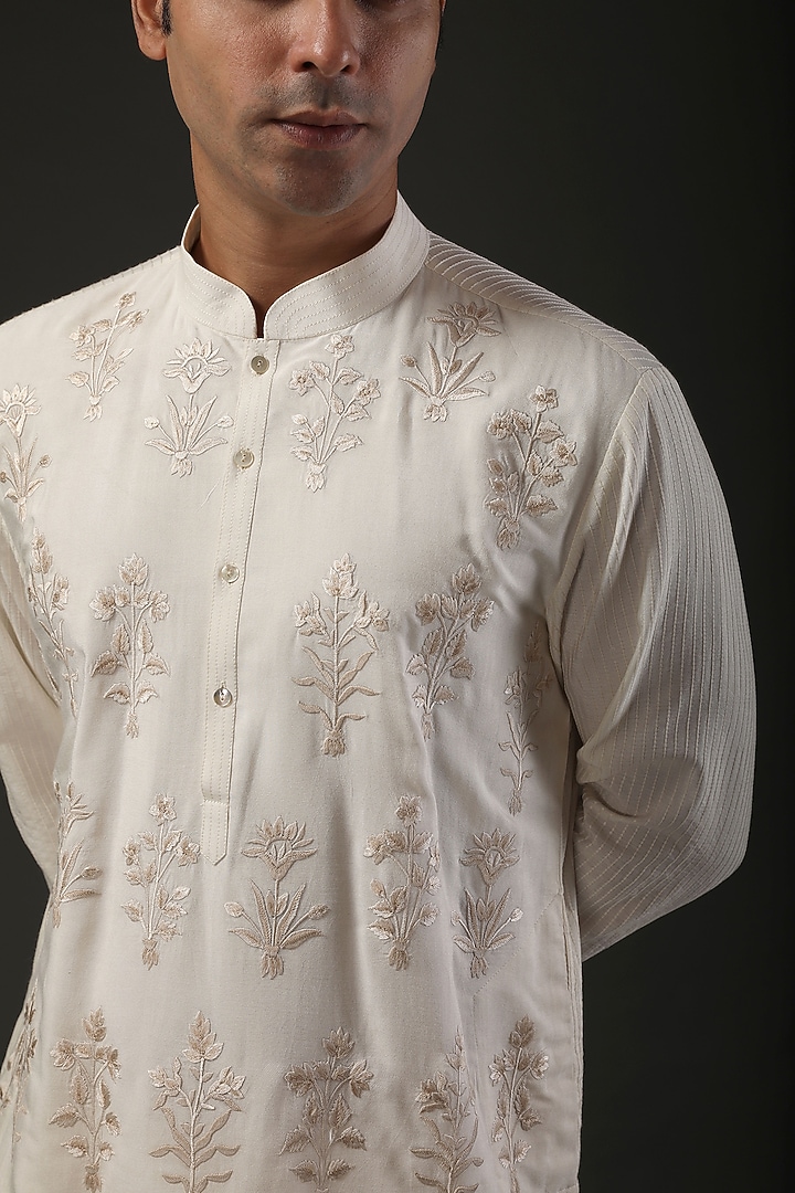 Ivory Chanderi Silk Resham Embroidered Kurta Set by Rohit Bal Men at Pernia's Pop Up Shop