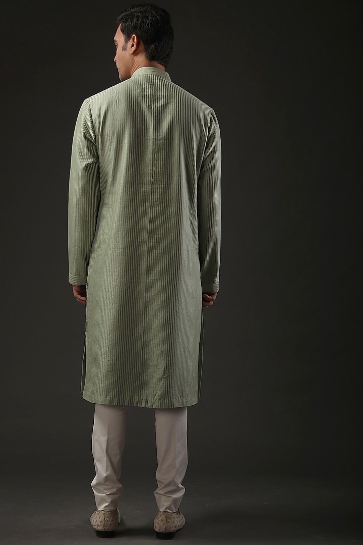 Green Chanderi Silk Resham Embroidered Kurta Set by Rohit Bal Men at Pernia's Pop Up Shop