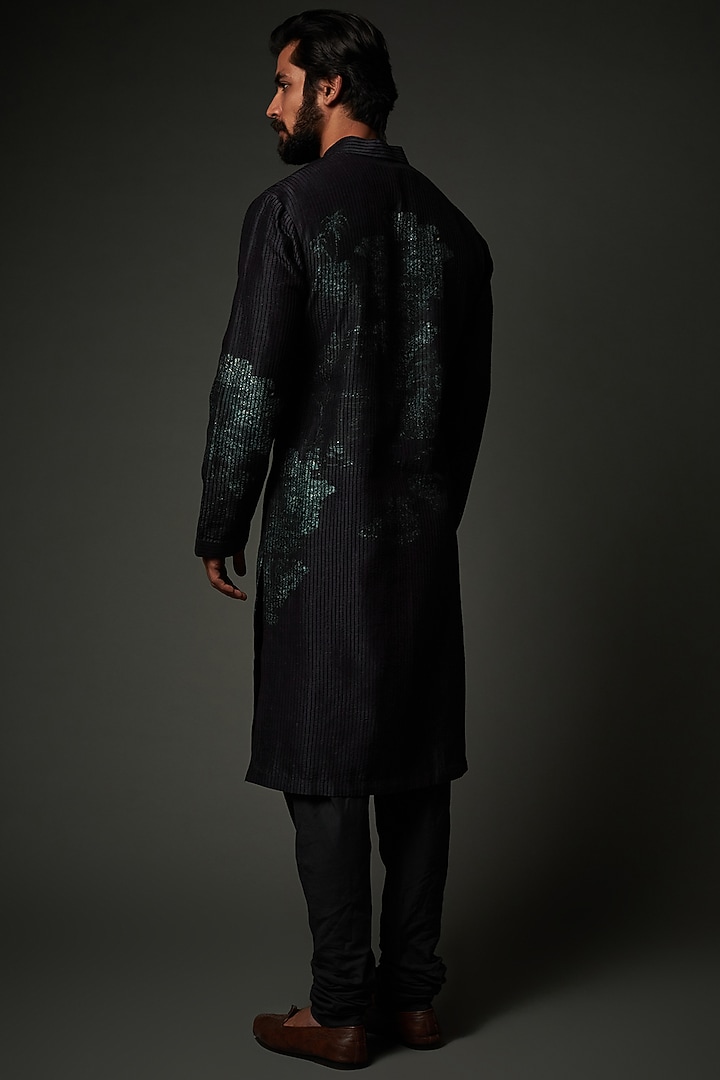 Black Chanderi Silk Digital Printed Kurta Set by Rohit Bal Men at Pernia's Pop Up Shop
