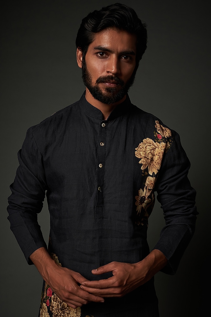 Black Linen Digital Printed Kurta Set by Rohit Bal Men at Pernia's Pop Up Shop