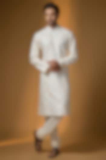 Ivory Chanderi Kurta Set by Rohit Bal Men at Pernia's Pop Up Shop