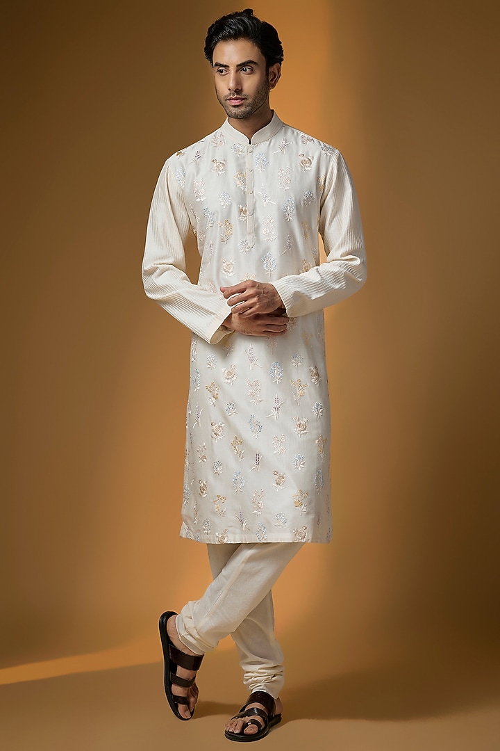 Ivory Chanderi Kurta Set by Rohit Bal Men at Pernia's Pop Up Shop
