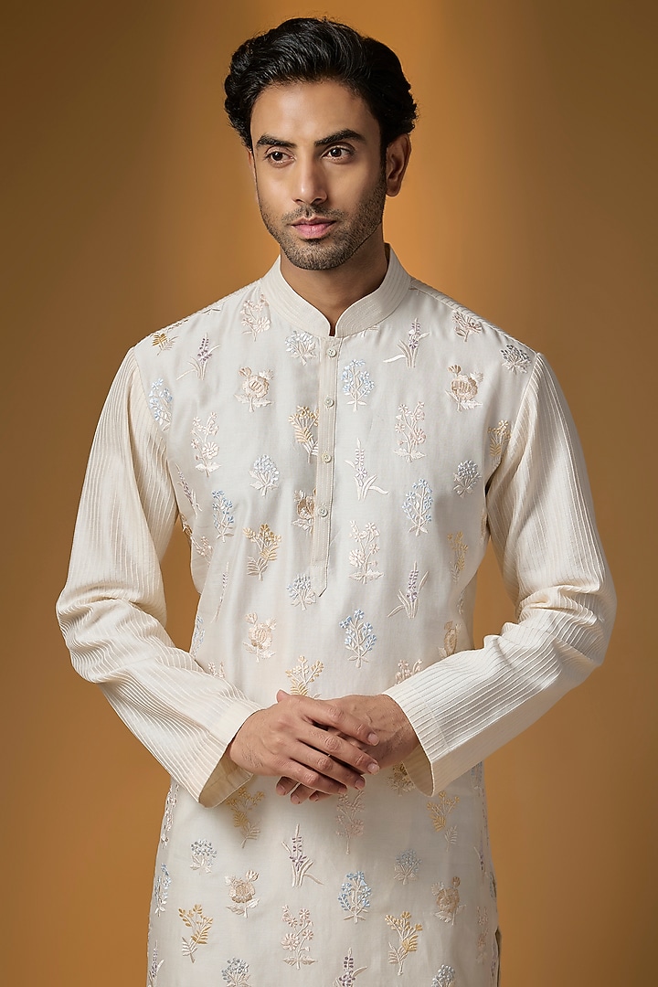Ivory Chanderi Kurta Set by Rohit Bal Men at Pernia's Pop Up Shop