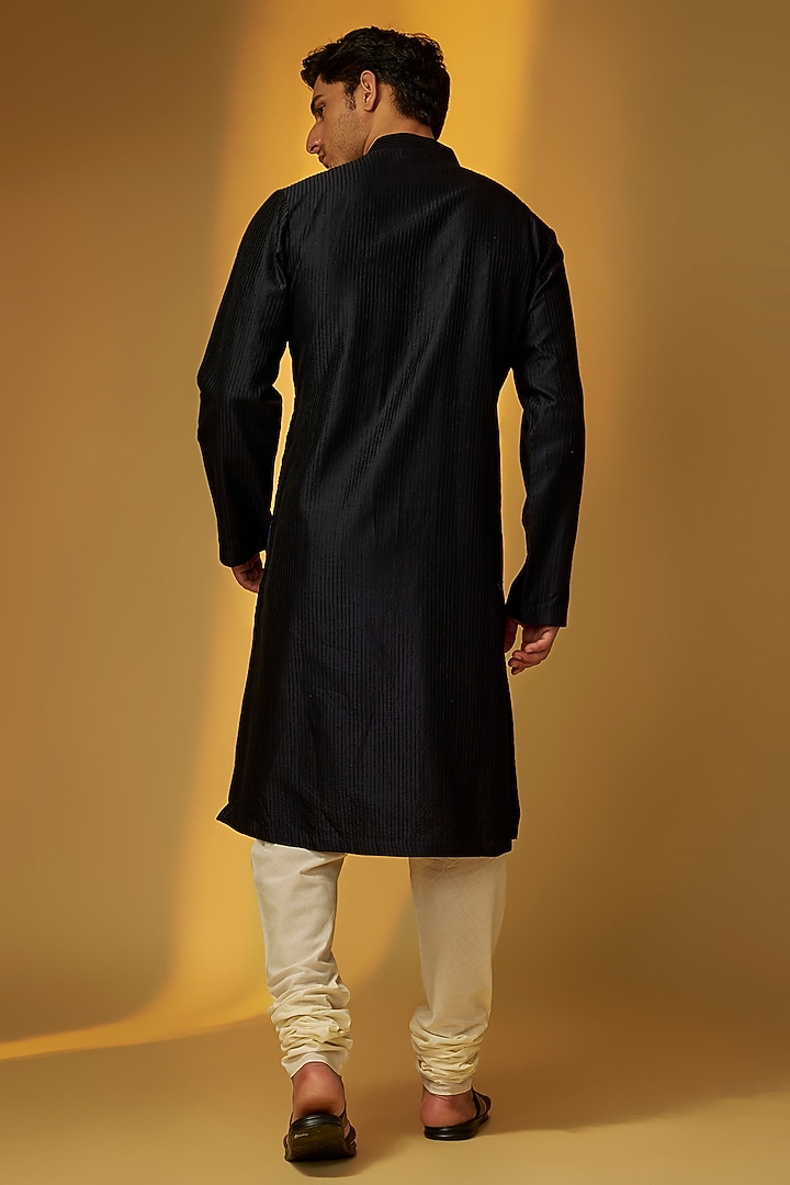 Black Chanderi Kurta Set by Rohit Bal Men at Pernia's Pop Up Shop