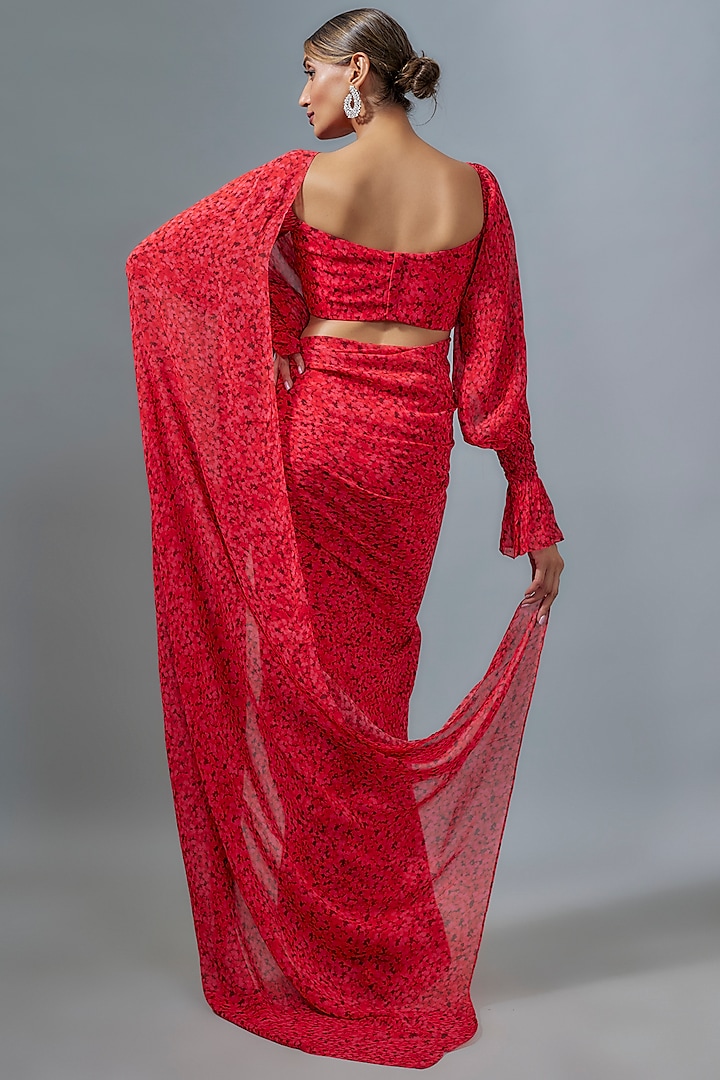 Red Viscose Georgette Abstract Printed Festive Saree Set by Ranbir Mukherjee at Pernia's Pop Up Shop