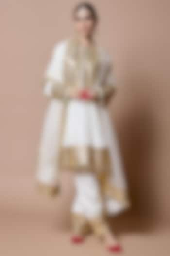 Ivory Soft Silk Gota-Patti Embroidered Kurta Set by Ranbir Mukherjee at Pernia's Pop Up Shop