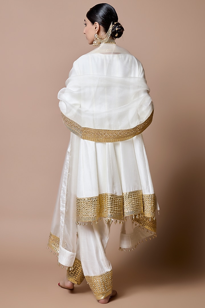 Ivory Soft Silk Gota-Patti Embroidered Kurta Set by Ranbir Mukherjee at Pernia's Pop Up Shop