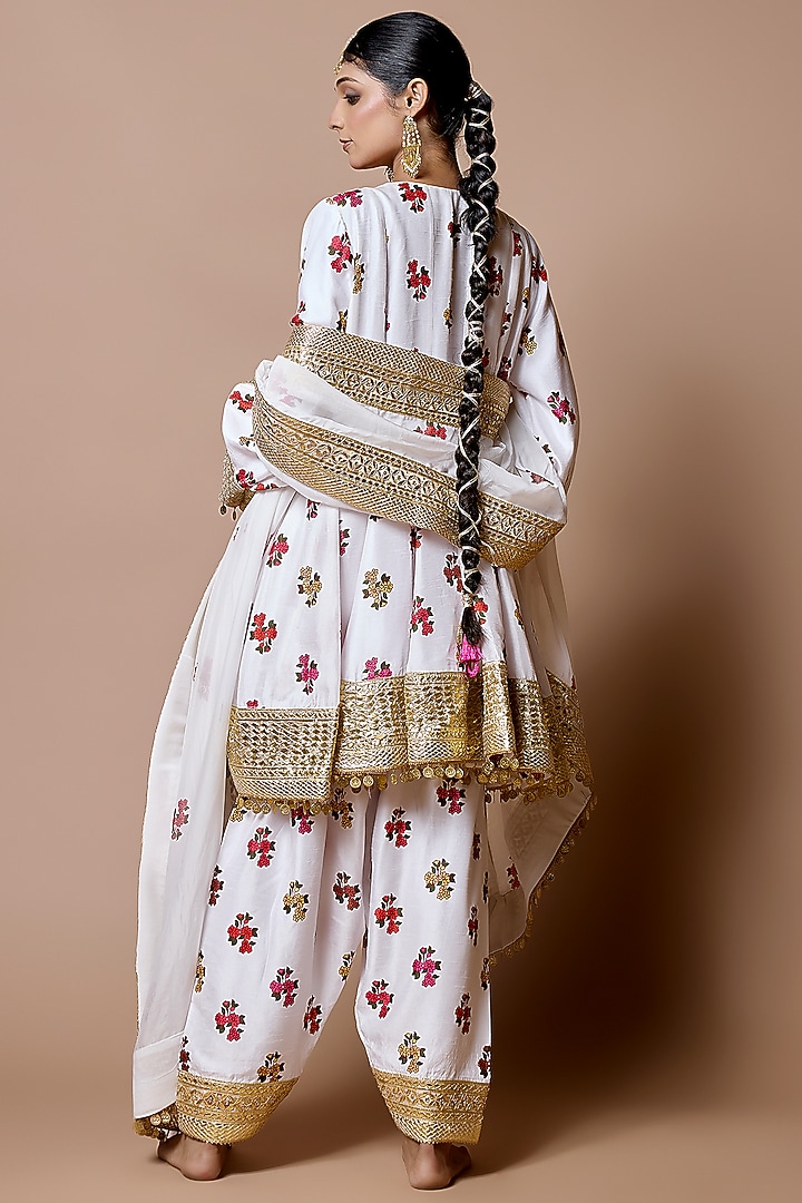Ivory Soft Silk Gota-Patti Embroidered Kurta Set by Ranbir Mukherjee at Pernia's Pop Up Shop