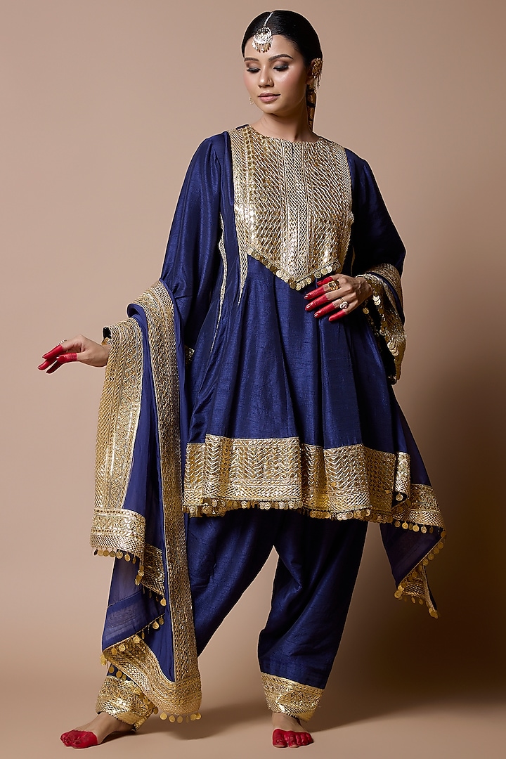 Purplish Blue Soft Silk Gota-Patti Embroidered Kurta Set by Ranbir Mukherjee at Pernia's Pop Up Shop