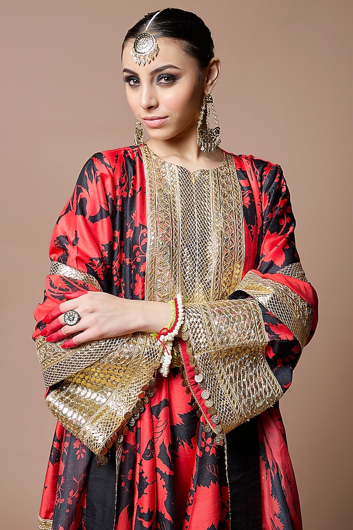 Red & Black Soft Silk Suzani Printed Kurta Set by Ranbir Mukherjee at Pernia's Pop Up Shop