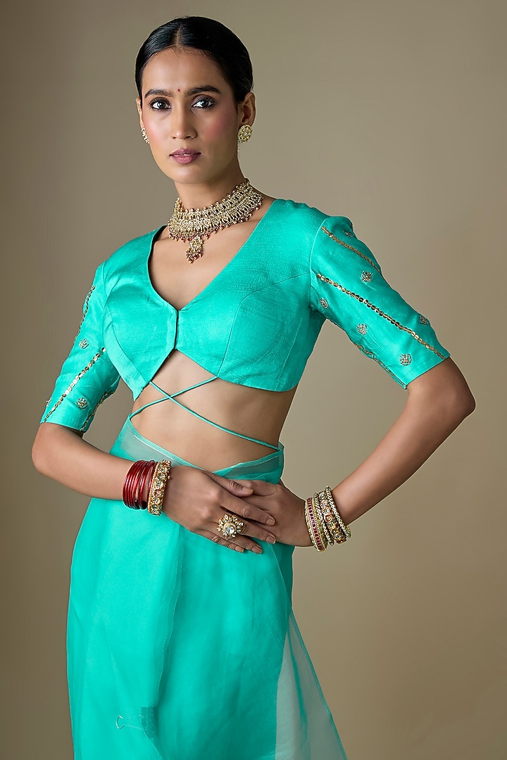 Blue Pure Silk Organza Tikki Hand Embroidered Wedding Saree Set by Ranbir Mukherjee at Pernia's Pop Up Shop