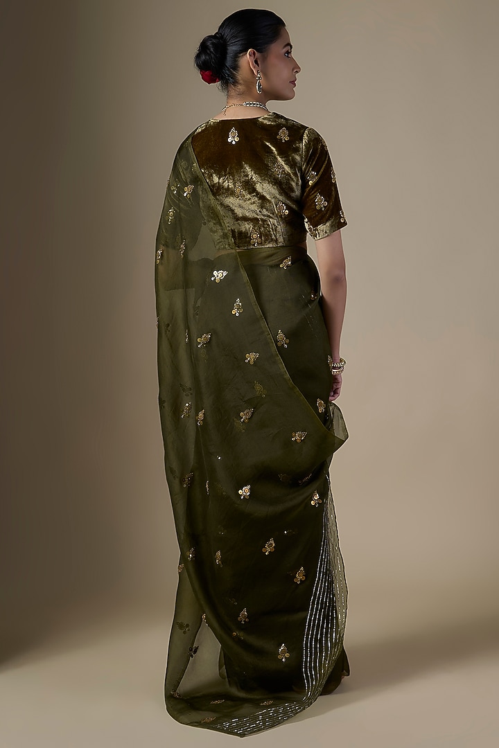 Mehendi Green Pure Silk Organza Hand Embroidered Wedding Saree Set by Ranbir Mukherjee at Pernia's Pop Up Shop