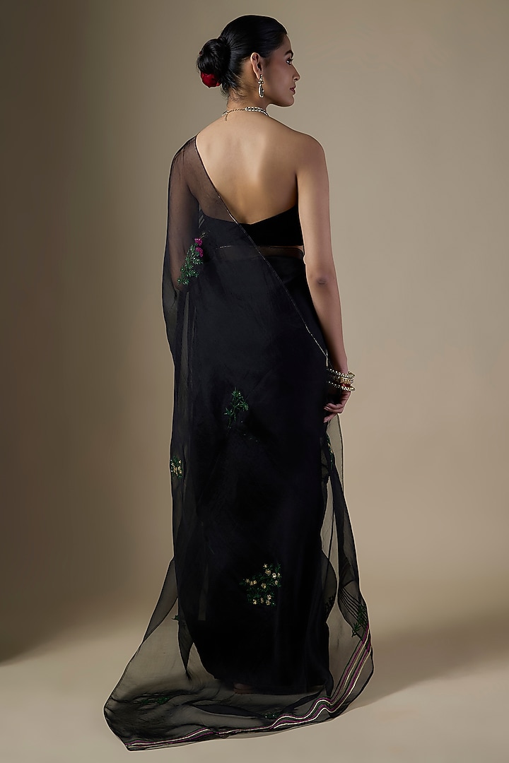 Black Pure Silk Organza Embroidered Party Wear Saree Set by Ranbir Mukherjee at Pernia's Pop Up Shop