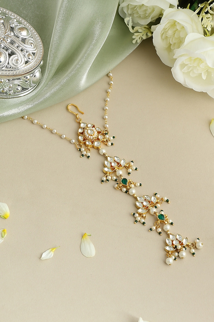 Gold Finish Glass Kundan Hair Pin For Girls by Ruby Raang Kids at Pernia's Pop Up Shop