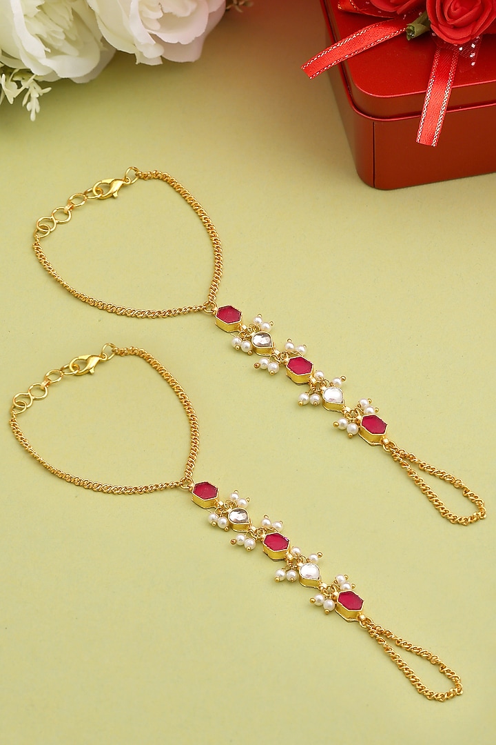 Gold Finish Glass Kundan Haathphool For Girls (Set of 2) by Ruby Raang Kids at Pernia's Pop Up Shop