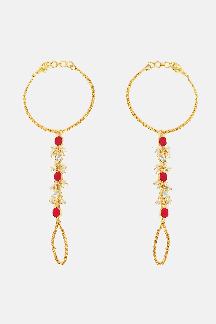 Gold Finish Glass Kundan Haathphool For Girls (Set of 2) by Ruby Raang Kids at Pernia's Pop Up Shop