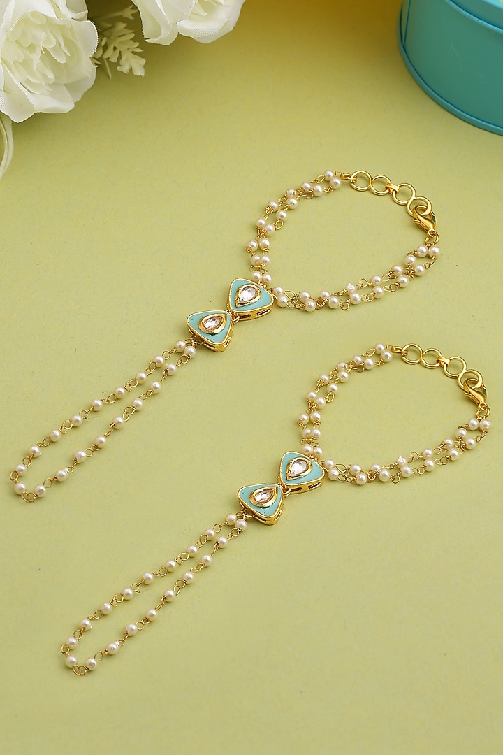 Gold Finish Glass Kundan Haathphool For Girls (Set of 2) by Ruby Raang Kids at Pernia's Pop Up Shop