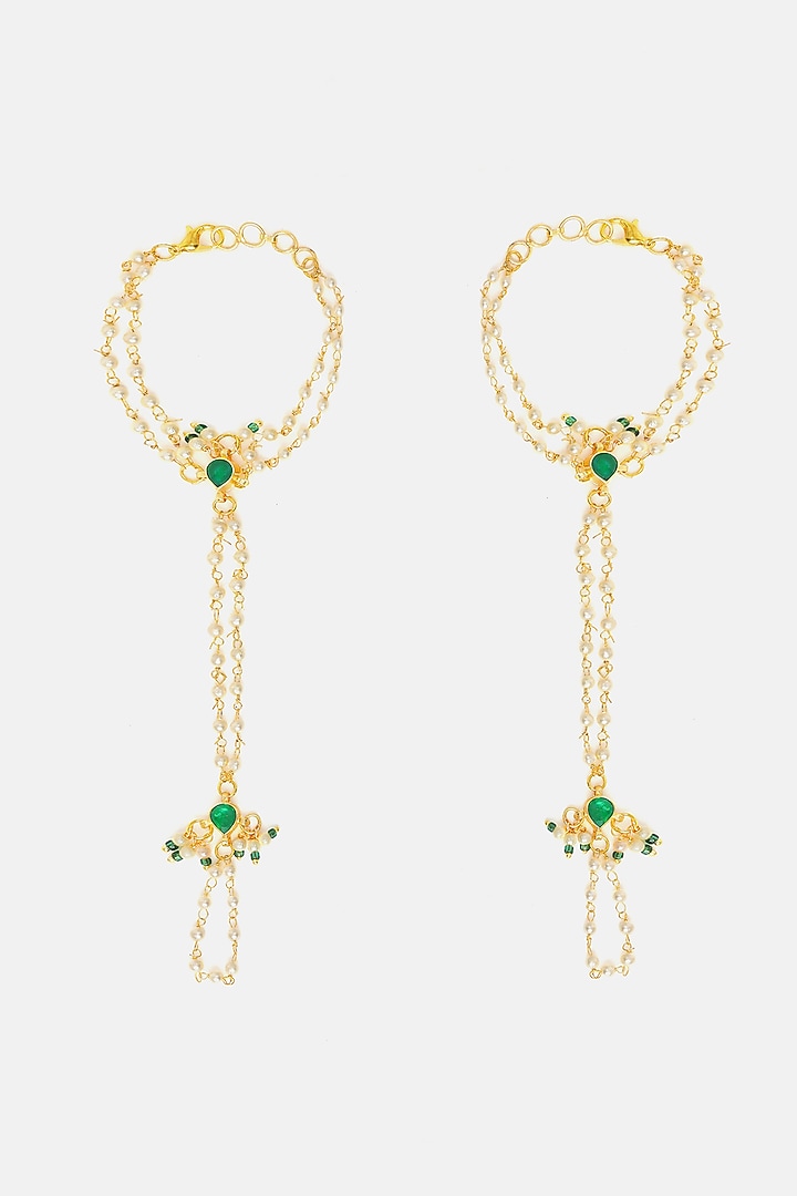 Gold Finish Glass Kundan Haathphool For Girls (Set of 2) by Ruby Raang Kids at Pernia's Pop Up Shop