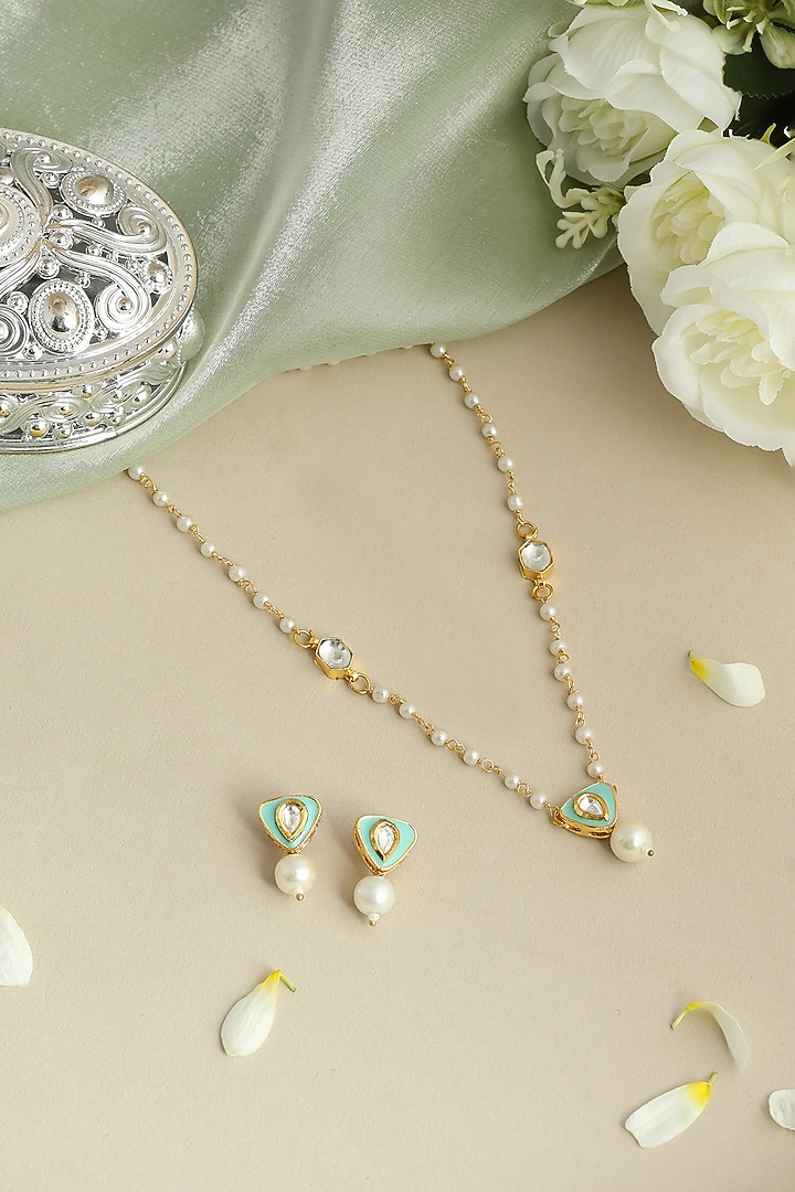 Gold Finish Glass Kundan Choker Necklace Set For Girls by Ruby Raang Kids  at Pernia's Pop Up Shop