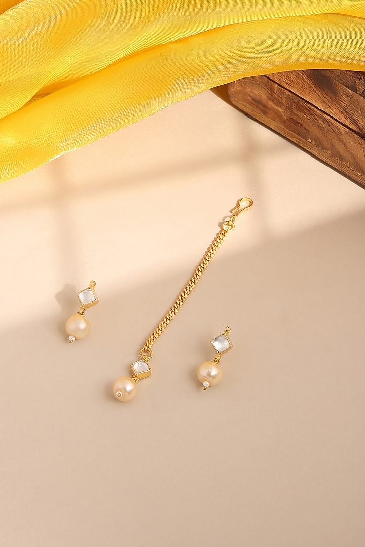 Gold Finish Kundan Polki Earrings & Maangtikka Set For Girls by Ruby Raang Kids at Pernia's Pop Up Shop