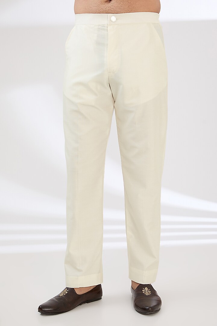 Ivory Georgette Thread Work Kurta Set by Rabani & Rakha Men at Pernia's Pop Up Shop