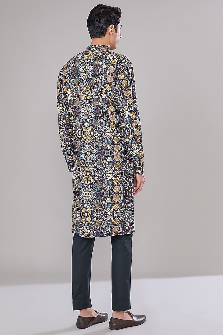 Multi-Colored Crepe Printed Kurta Set by Rabani & Rakha Men at Pernia's Pop Up Shop