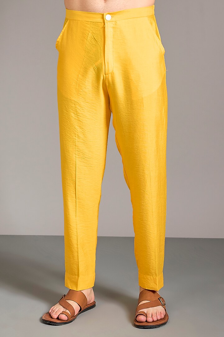Yellow Georgette Sequins Embroidered Kurta Set by Rabani & Rakha Men at Pernia's Pop Up Shop