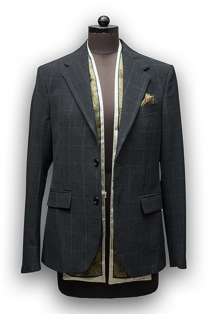 Mehendi Green Satin Printed Pocket Square & Neck Stole Gift Box by Rabani & Rakha Men at Pernia's Pop Up Shop