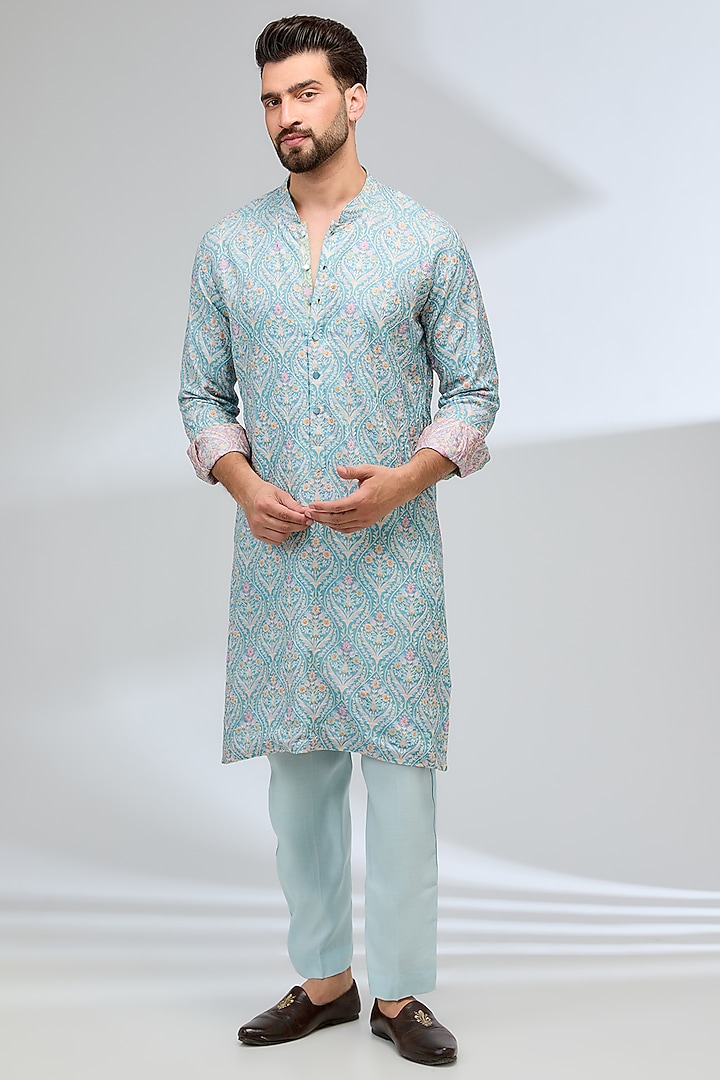 Pale Green Silk Thread Embroidered Kurta Set by Rabani & Rakha Men at Pernia's Pop Up Shop