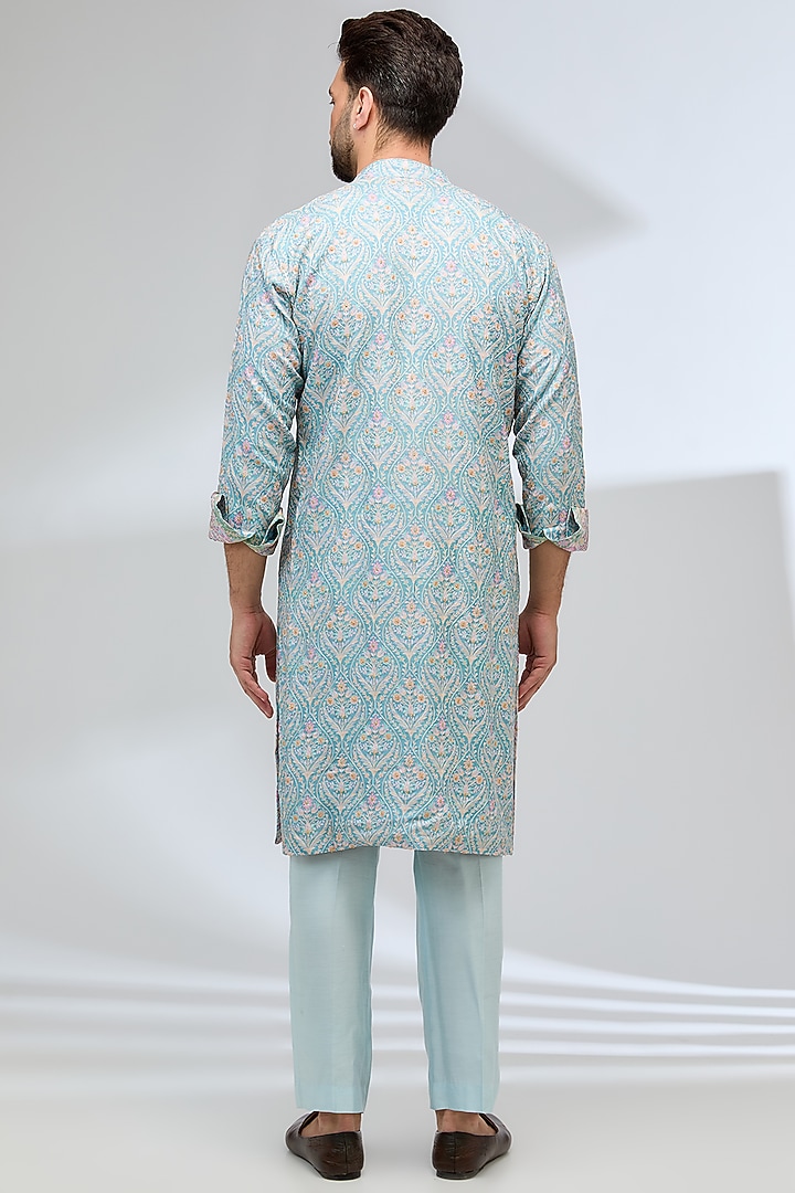 Pale Green Silk Thread Embroidered Kurta Set by Rabani & Rakha Men at Pernia's Pop Up Shop