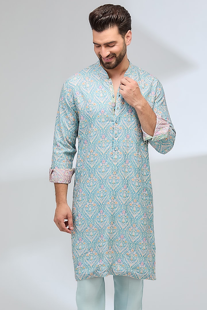 Pale Green Silk Thread Embroidered Kurta Set by Rabani & Rakha Men at Pernia's Pop Up Shop