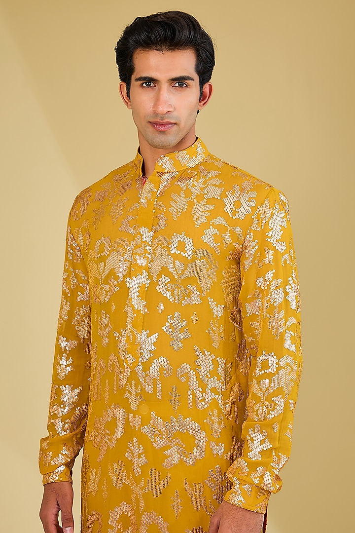 Yellow Georgette Sequins Embroidered & Printed Kurta Set by Rabani & Rakha Men at Pernia's Pop Up Shop