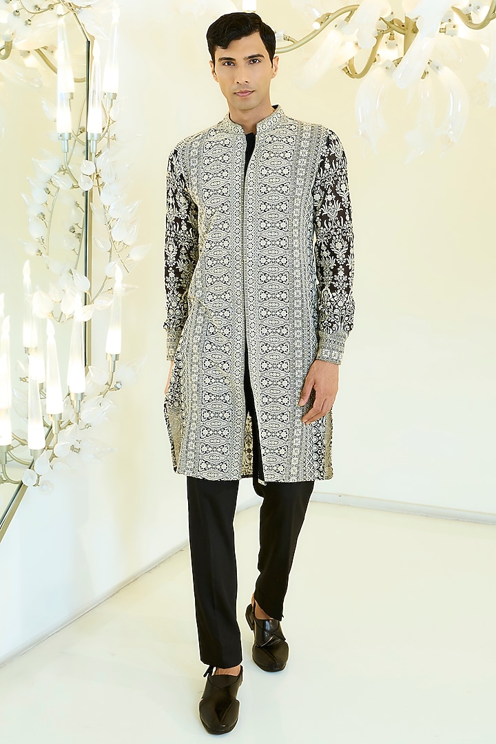 Black-White Georgette Thread Work Kurta Set by Rabani & Rakha Men at Pernia's Pop Up Shop